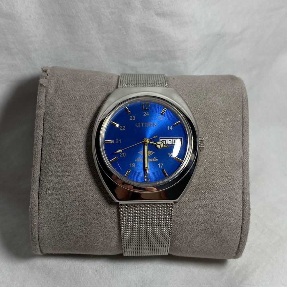 Vintage Automatic 1970s Citizen Mens Watch with Blue Face and Steel strap! - Picture 1 of 6